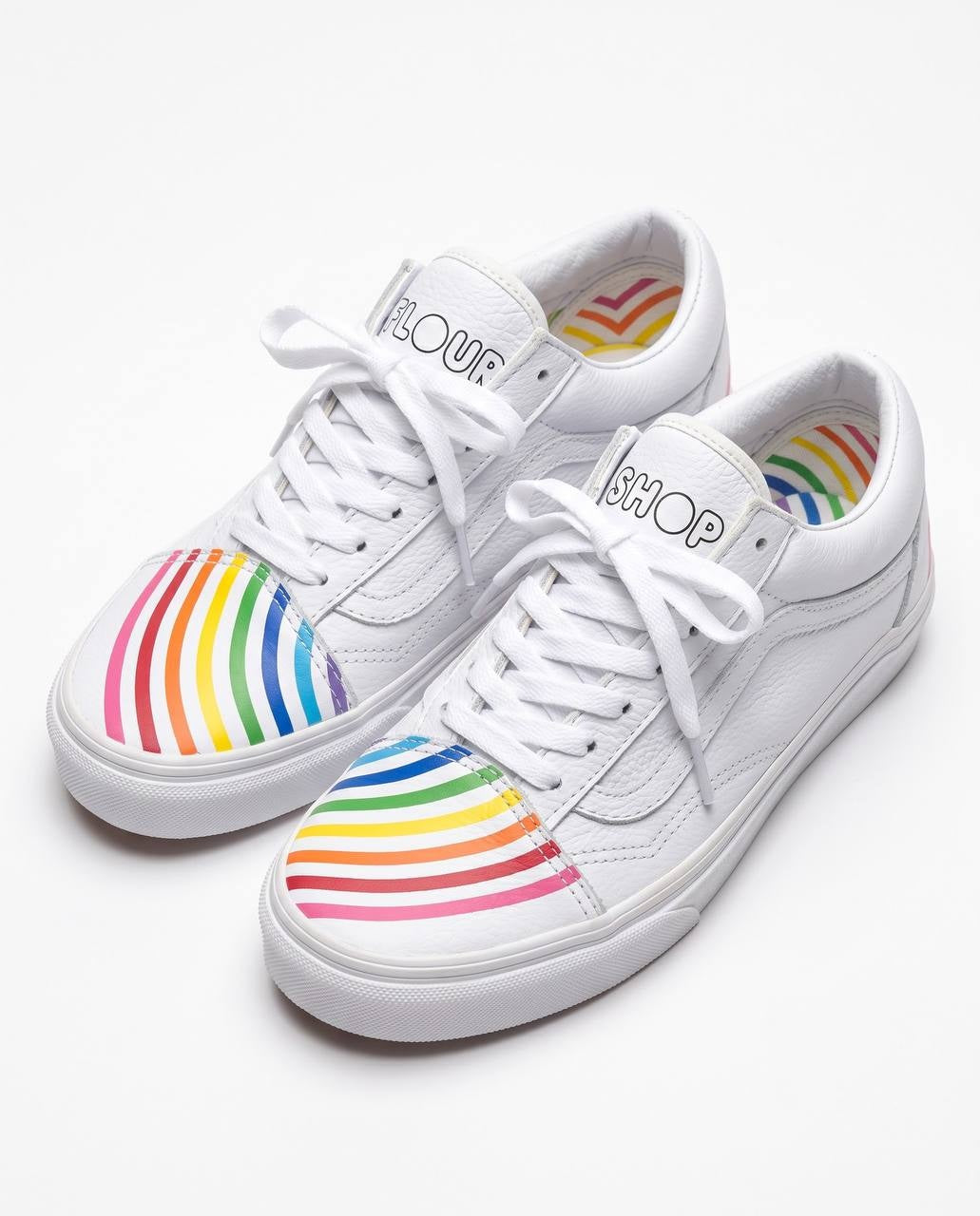 Vans x Flour Shop Old Skool - Tenis de piel blancos con arcoíris