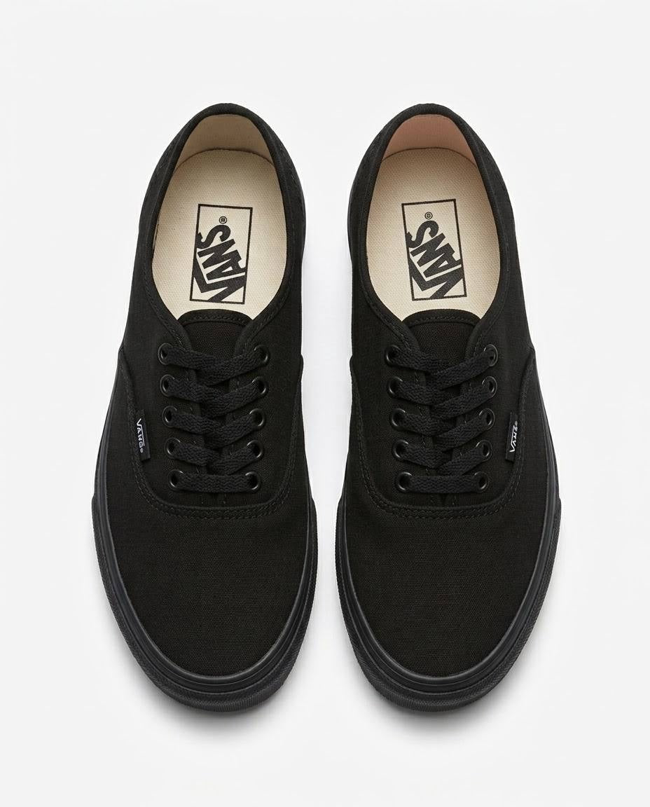 Vans Authentic - Tenis unisex color negro total (Triple Black)