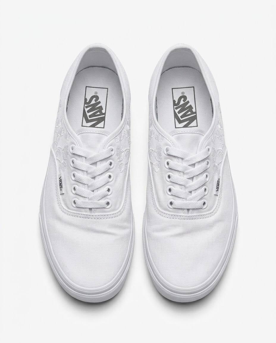 Vans Authentic - Tenis blancos con bordado floral