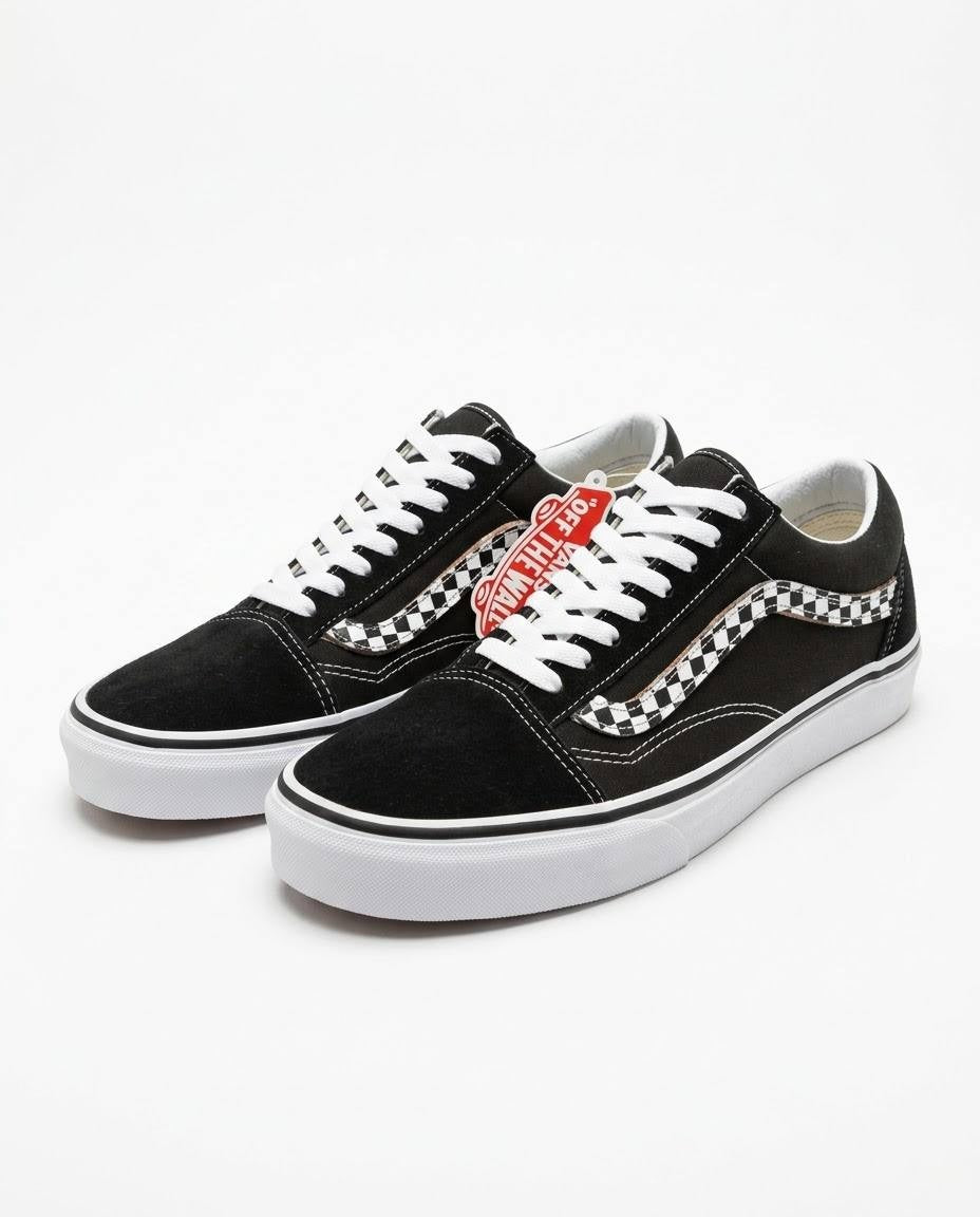 Vans Old Skool - Tenis casuales en negro con detalles de tablero